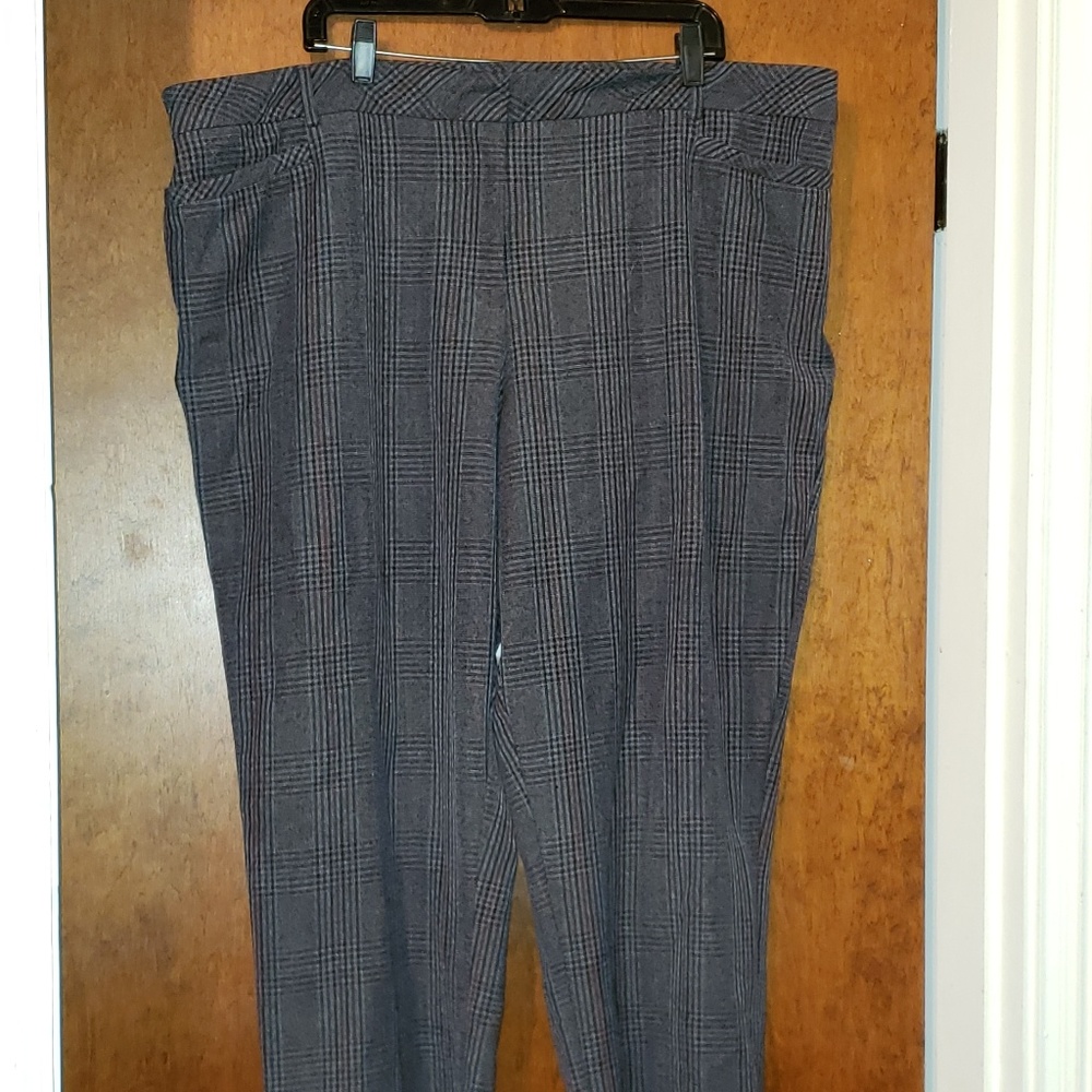 Pants - Picture 3 of 5